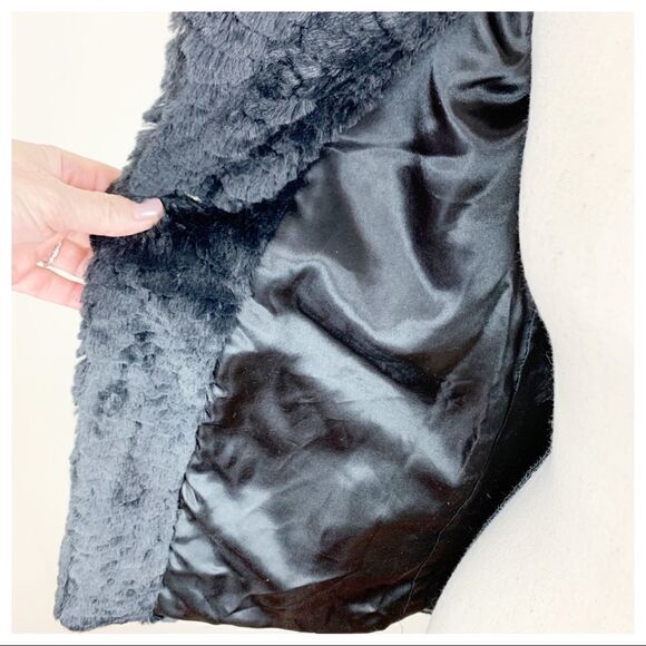 Ruby & Bloom Juniors Black Faux Fur Blazer Sz L. - Picture 11 of 11